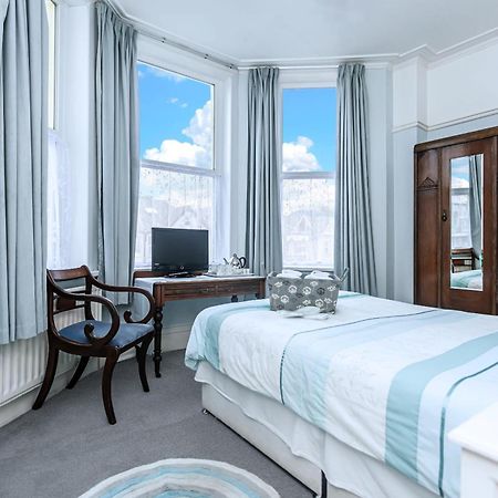 The Ravensbourne Hotel Борнмут Экстерьер фото